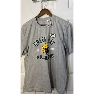 NFL Green Bay Packer Tee Shirt Size XL Has Magnet Closure On The Shoulders EC